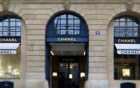 travailler chez chanel avantages